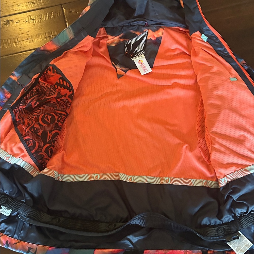 Volcom Multicolor Ski & Snow Jacket - Picture 2 of 7